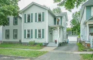 Main picture of 15 Averill Ave