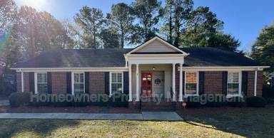 Main picture of 2723 Huntington Rd