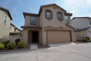 Main picture of 896 S Pheasant Dr