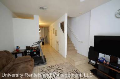 Main picture of 3543 SW 30th Way