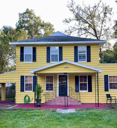 Main picture of 1232 E Livingston St