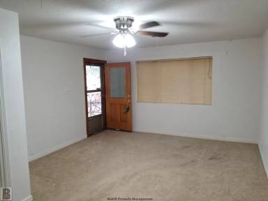 Main picture of 3709 S Van Buren St