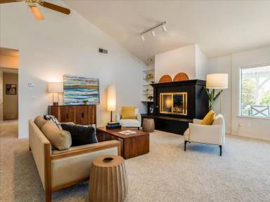 Main picture of 271 Twin Ridge Dr