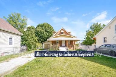 Main picture of 3701 E 106th St