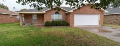Main picture of 140 Don January Ct