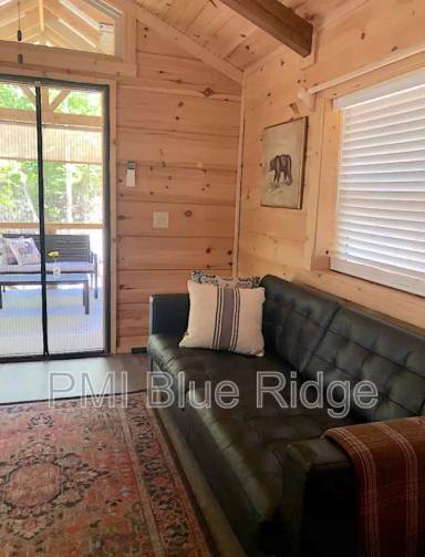 Main picture of 1566 Old Mill Rd