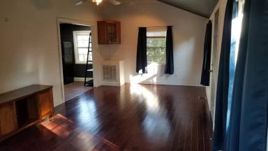 Main picture of 222 Oakridge Ave