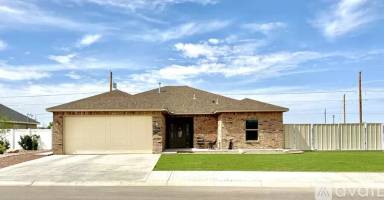 Main picture of 2412 W Ray Ave