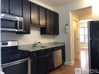 Main picture of 1301 W Columbia Ave