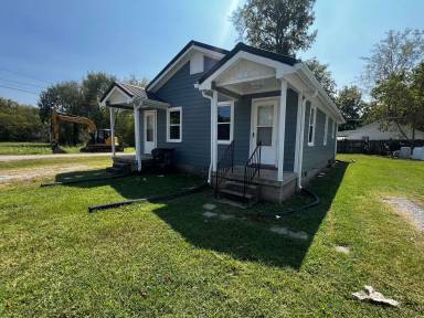 Main picture of 341 W Jackson St