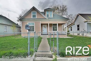 Main picture of 260 S Concord St