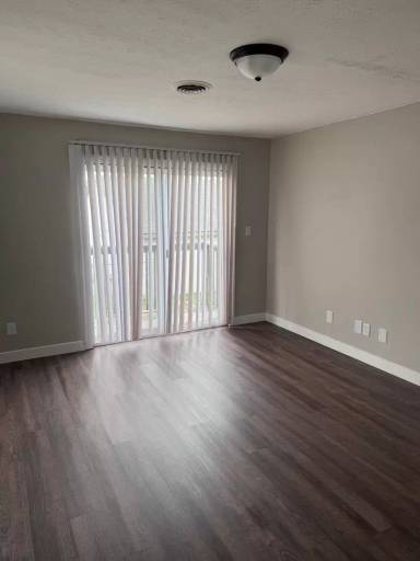 Main picture of 4301 S 6th St