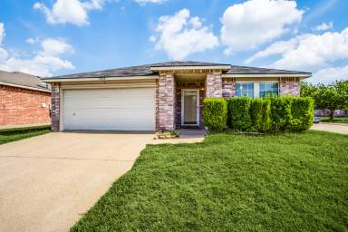 Main picture of 2802 Robin Ln