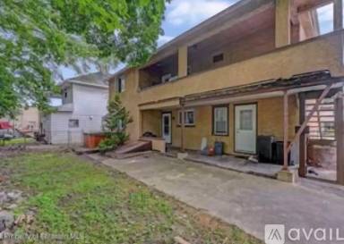 Main picture of 1200 S Main St