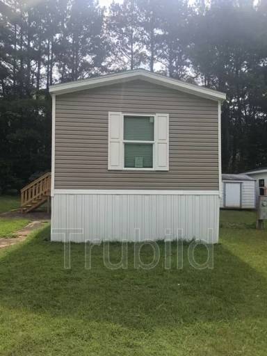 Main picture of 20 Camden Dr