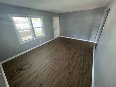 Main picture of 1562 Loney Ln