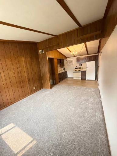 Main picture of 425 W 27th St