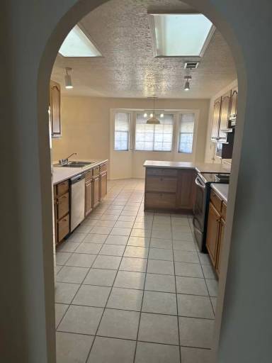 Main picture of 1801 Regency Park Rd SE