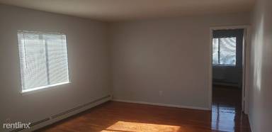 Main picture of 5835 Utopia Pkwy