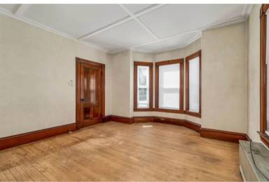 Main picture of 32 Summer St