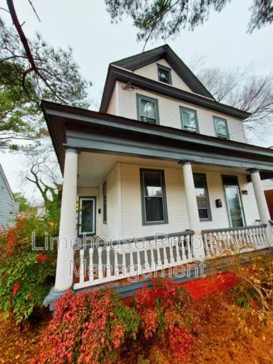 Main picture of 638 Mt Vernon Ave