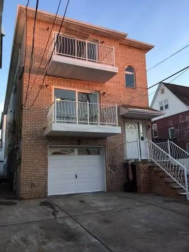 Main picture of 2 Casper Ct