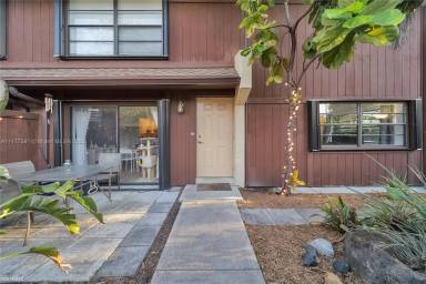 Main picture of 6927 SW 115th Pl