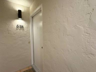 Main picture of 536 Everett Ave