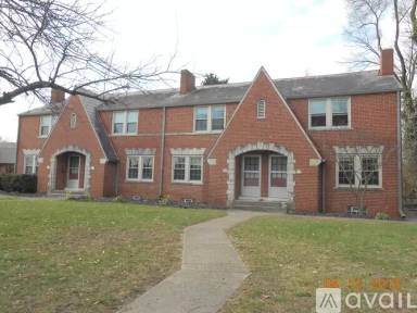 Main picture of 1587 King Ave