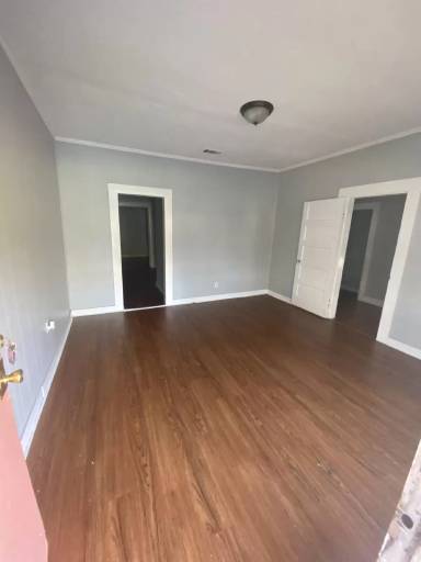 Main picture of 304 N 10th Ave