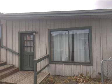 Main picture of 2297 NW Maple Ave