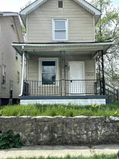 Main picture of 345 S Harris Ave