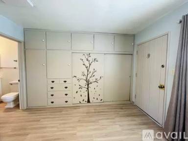 Main picture of 1711 Easy St