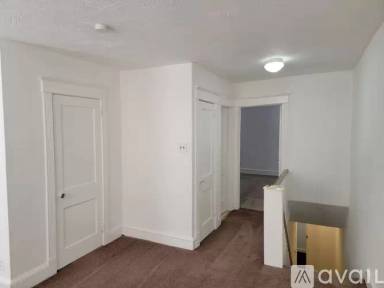 Main picture of 220 Long Ln