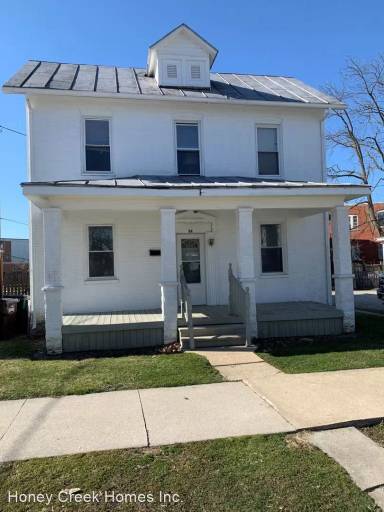 Main picture of 56 Sycamore St