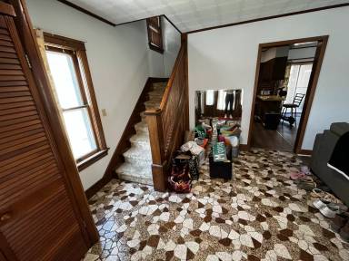 Main picture of 8 Mildred Ave