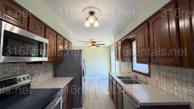 Main picture of 1913 N Cron St