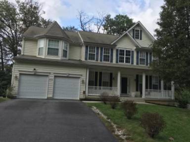 Main picture of 8484 Oak Run Way