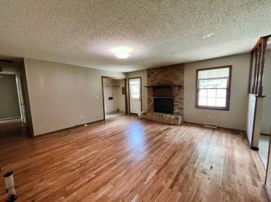 Main picture of 2458 S Fort Ave