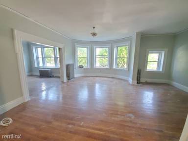 Main picture of 1688 Beacon St