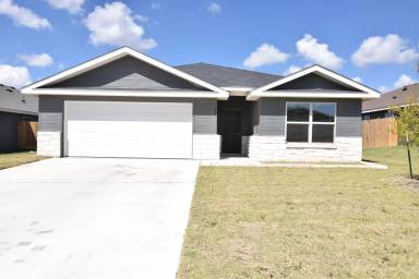 Main picture of 806 Freedom Cir