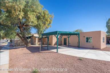 Main picture of 2300 N Elaine Blvd
