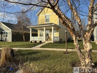 Main picture of 3021 W Lake Ave