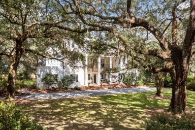 Main picture of 4136 Ashley River Rd