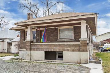 Main picture of 170 S 600 W