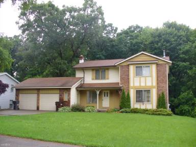 Main picture of 3415 Robin Ave SW