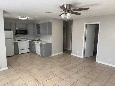 Main picture of 1321 Holly Heights Dr
