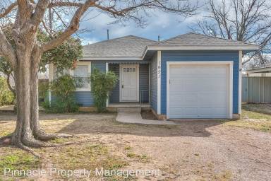 Main picture of 1951 Guadalupe St