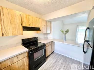 Main picture of 2562 Monica Ct