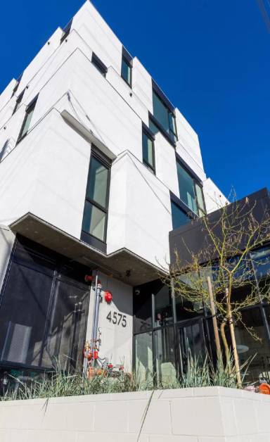 Main picture of 4575 Santa Monica Blvd